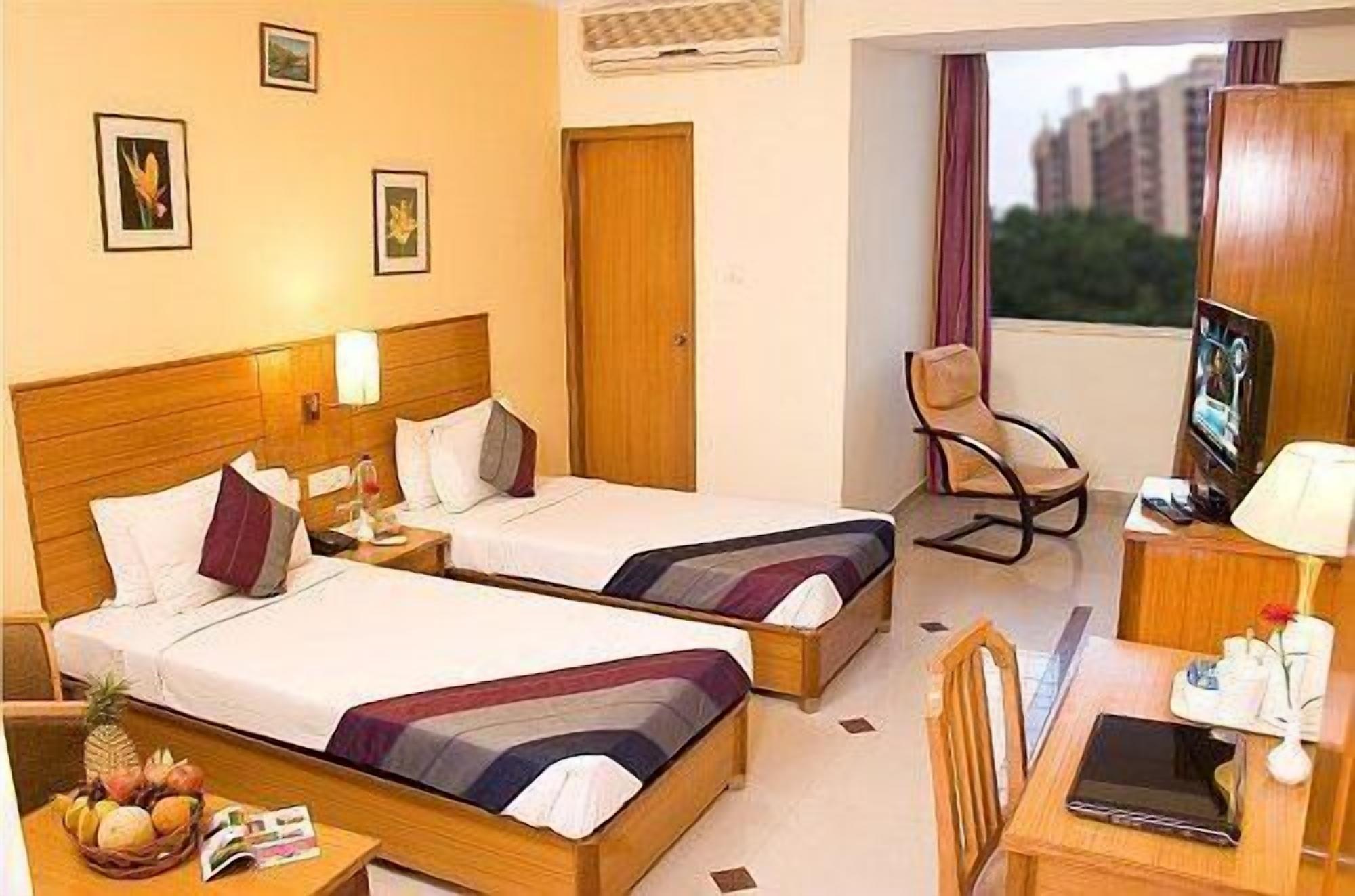 Hotel Ramanashree Brunton Bangalore Exterior foto