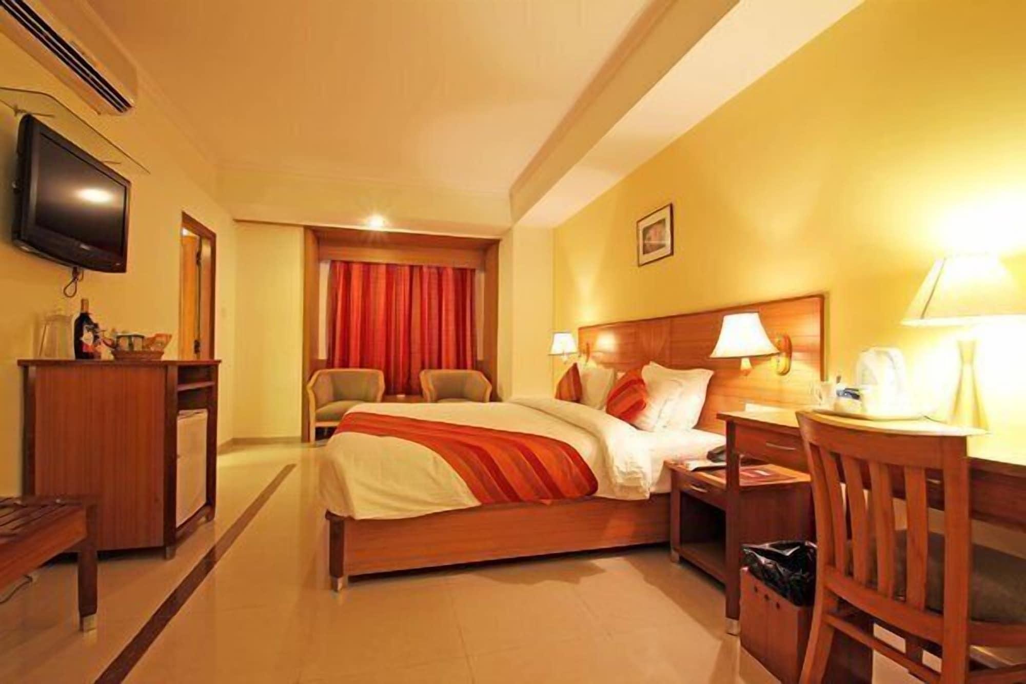 Hotel Ramanashree Brunton Bangalore Exterior foto