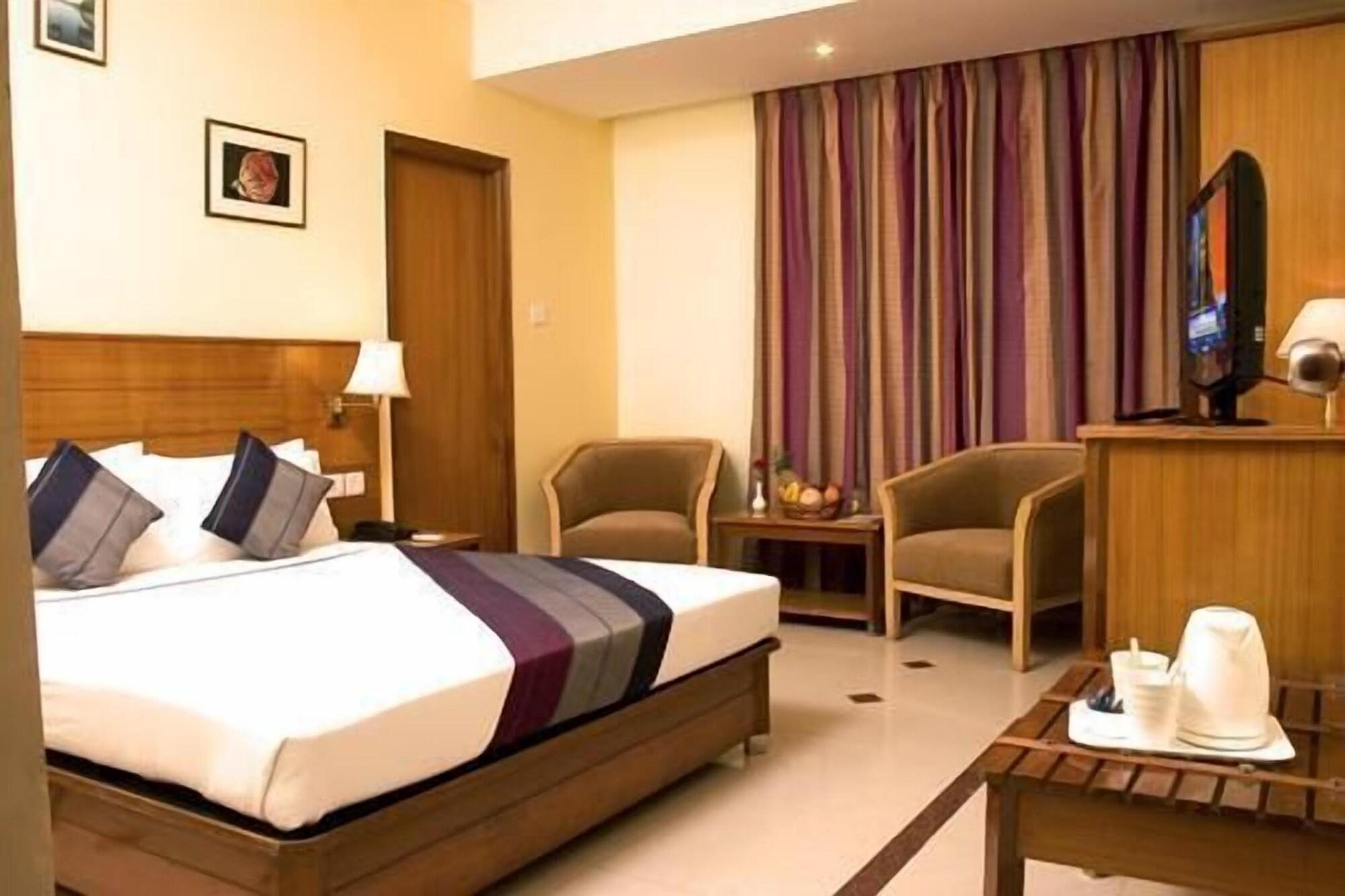 Hotel Ramanashree Brunton Bangalore Exterior foto